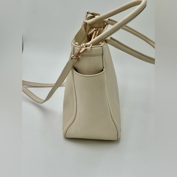 GUC Tory Burch Sarif T Ivory Leather Satchel / Crossbody - Picture 4 of 9
